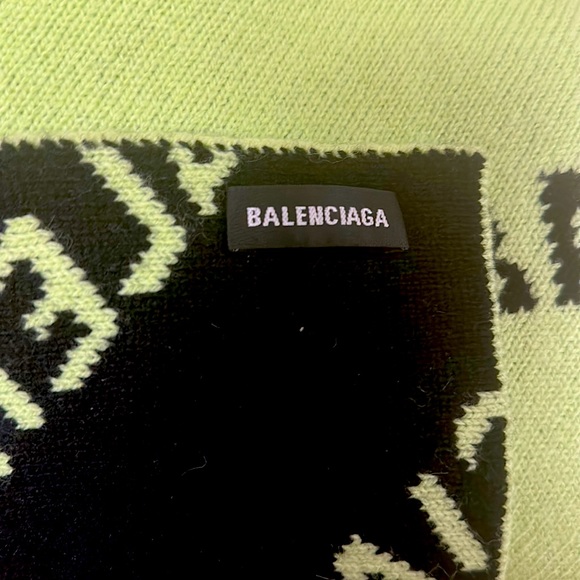 BALENCIAGA Men's/Women's Neon green / black wool blend. - Picture 5 of 5